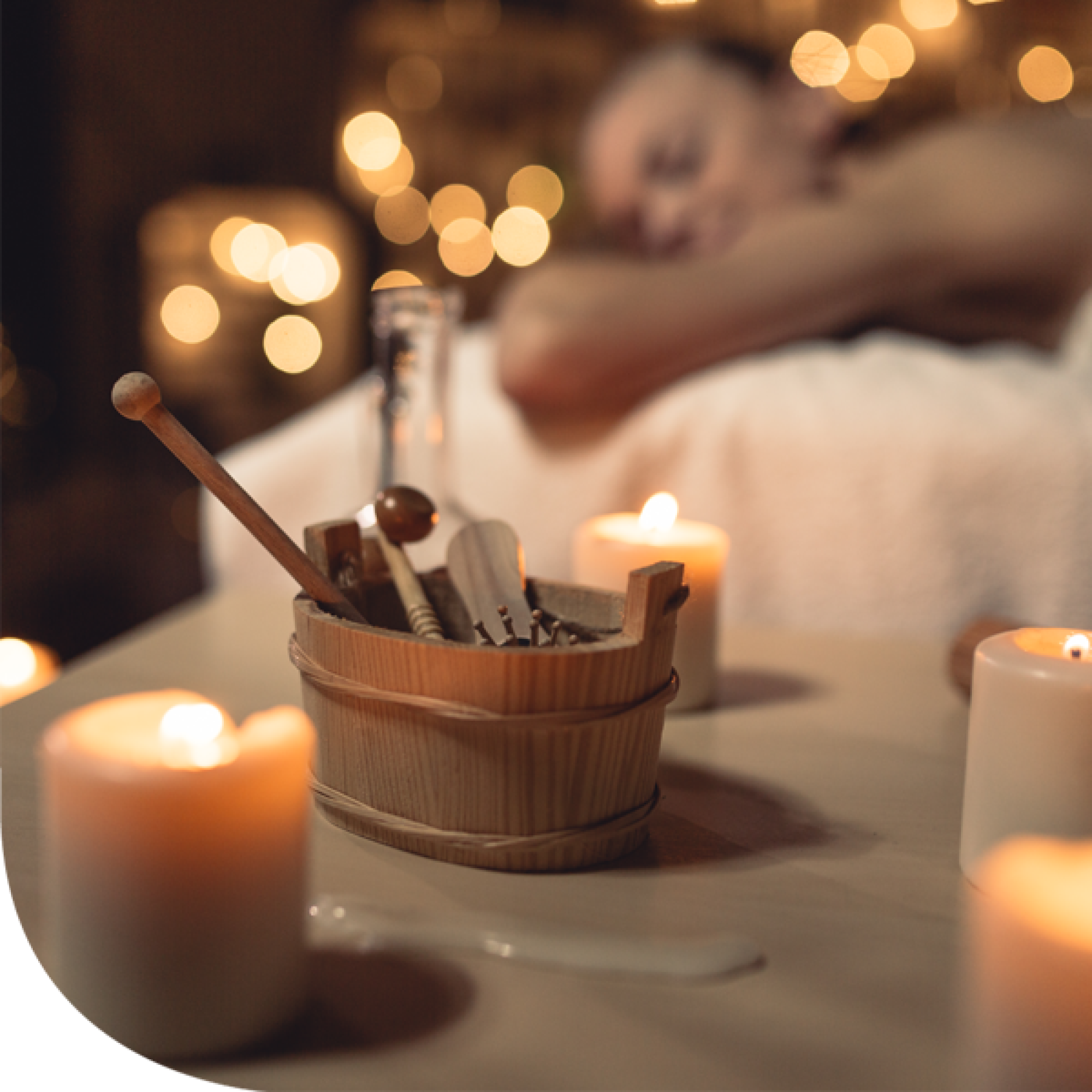 massage_abhyanga-designed by Freepik-www.freepik.com